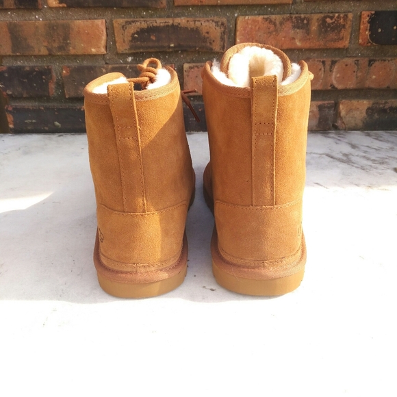 Men's UGG Harkley Brown Boots New - Picture 7 of 11